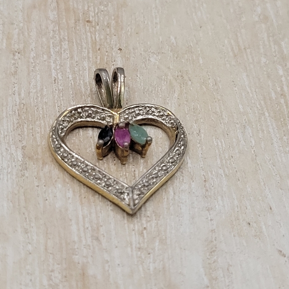 Sterling silver with Gold Vermeil Heart Stone Pendant - Picture 2 of 8